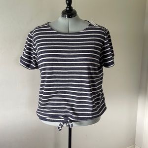 LANE BRYANT LIVI NWT SIZE 18/20  Gray/White Short Sleeve Sweater, Drawstring Hem